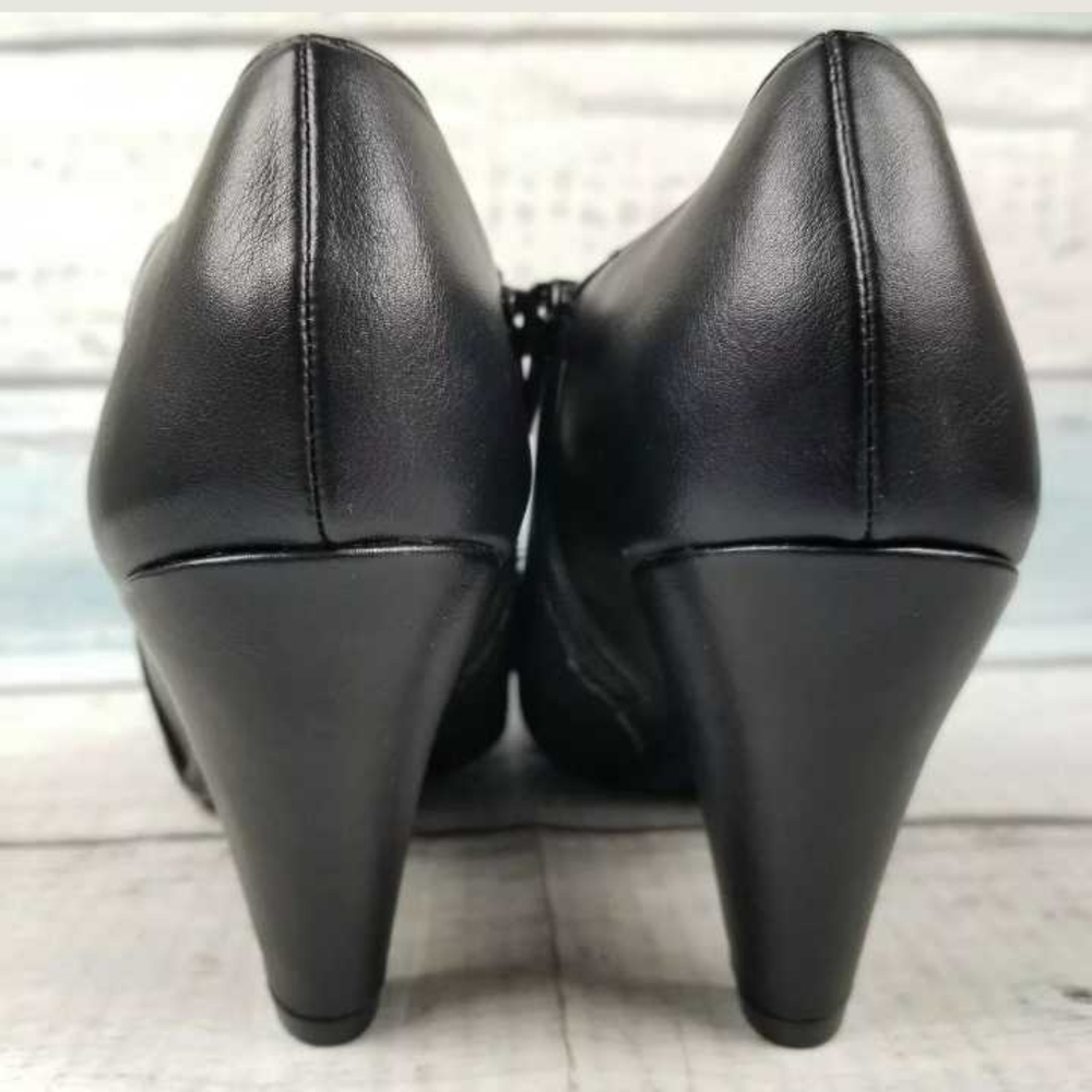 Naturalizer Black Suede Side Zip Heeled Ankle Shoe - Picture 5 of 7